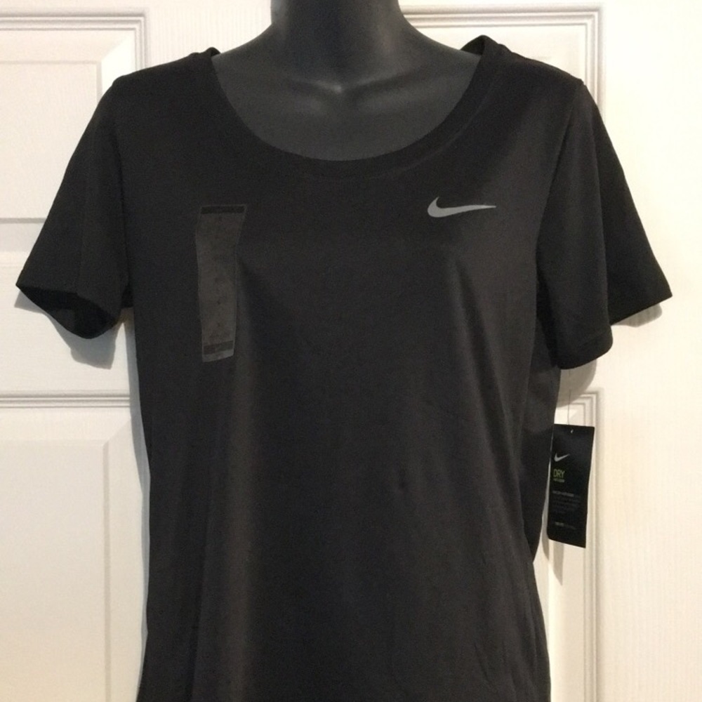 NWT Nike top